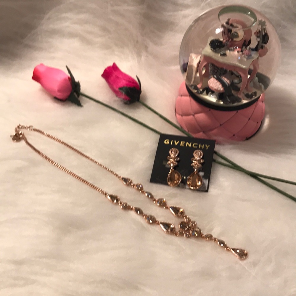 GIVENCHY Necklace & Earring Set - Picture 7 of 8